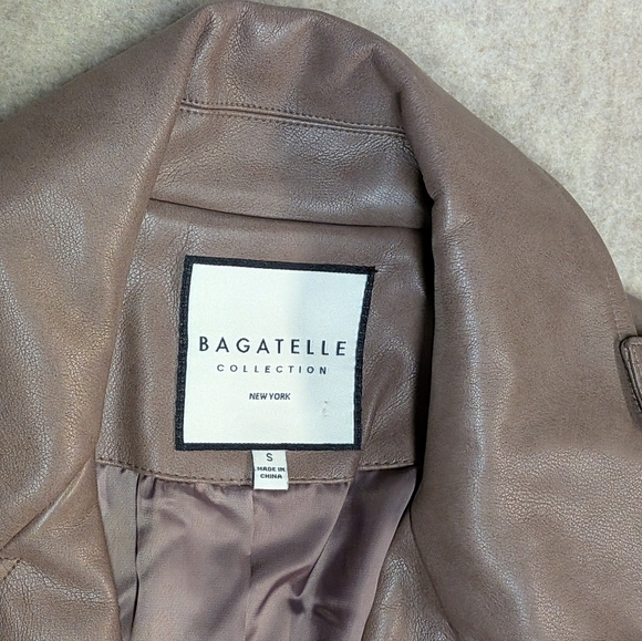 Bagatelle Taupe Faux Leather Women's Blazer Jacket So Soft!  Size Small - Picture 2 of 8